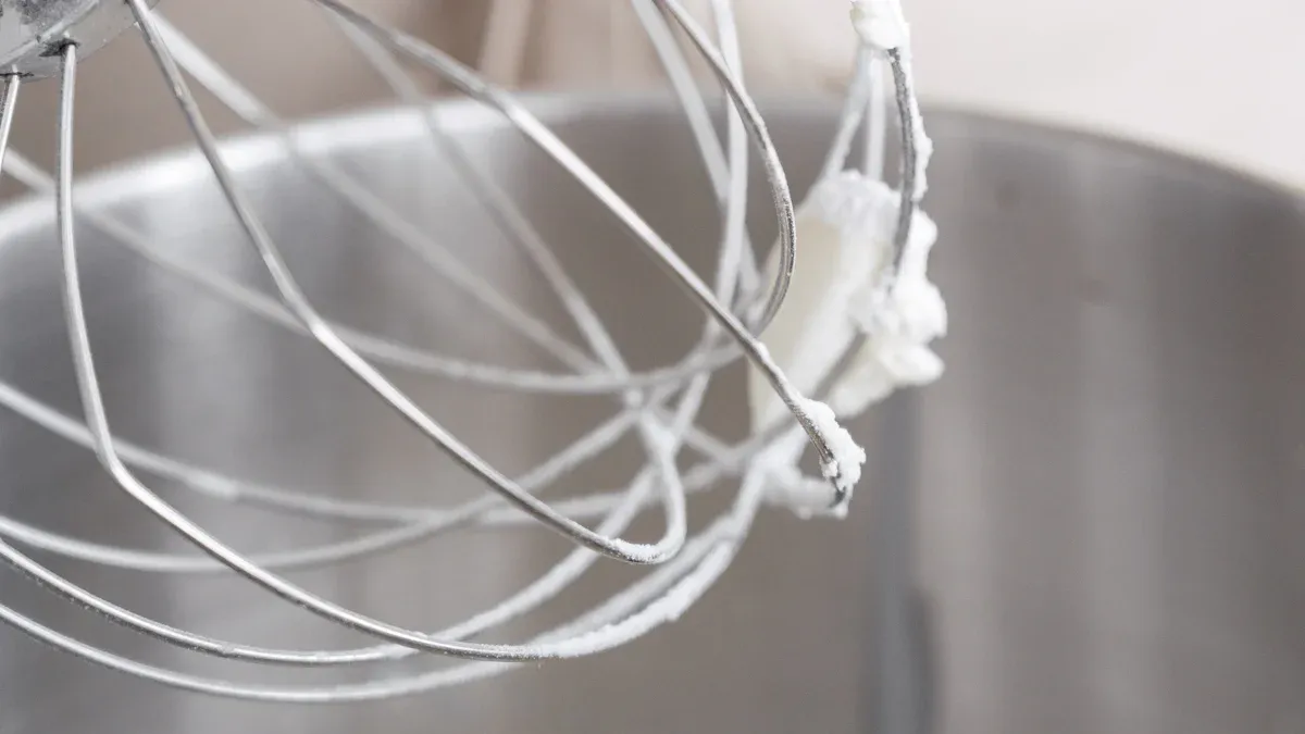 Planetary Mixing vs Traditional Mixing: Which Stand Mixer Works Better?