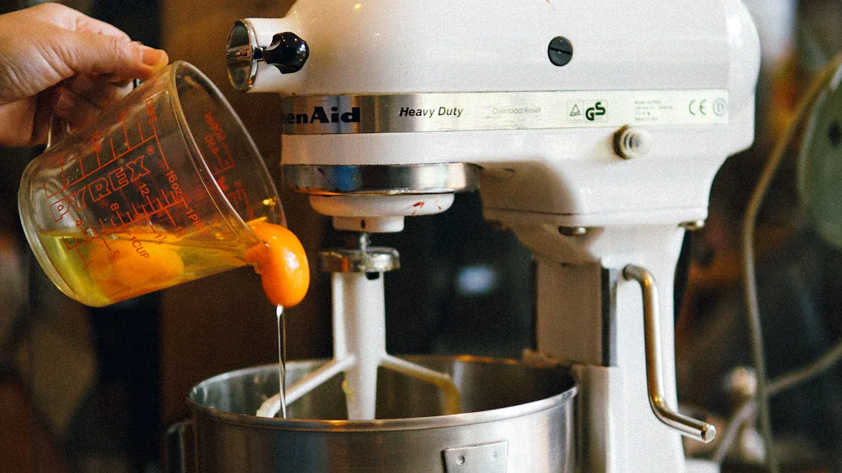 1500W Stand Mixer Extreme Test: How Much Dough Can You Really Knead Without Overloading?